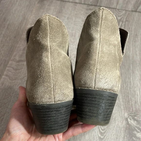 Me Too Zeus Suede Leather Heeled Ankle Boot Bootie Taupe Light Brown 7.5M - Picture 12 of 14